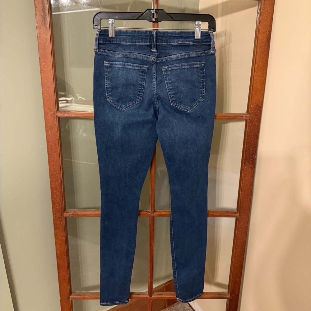 GAP Blue Skinny Jeans with Classic Denim Style - Picture 4 of 4
